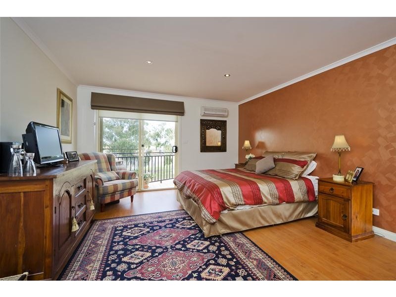 25B Parklands Grove, Werribee VIC 3030