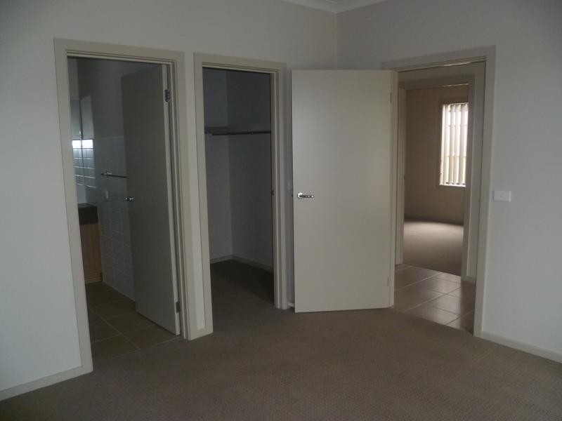 1B Buckhurst Way, Tarneit VIC 3029