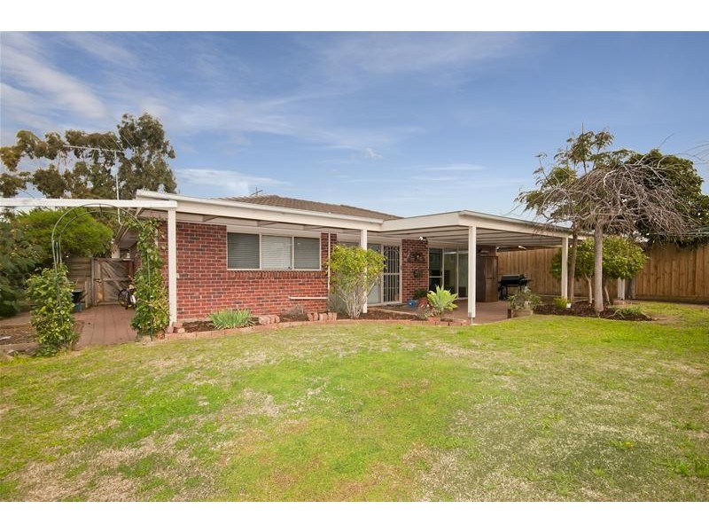 14 Enfield Avenue, Werribee VIC 3030