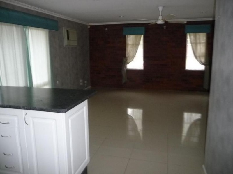 18 RHINE STREET, Werribee VIC 3030