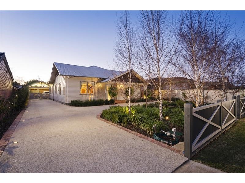 26 Mambourin Street, Werribee VIC 3030