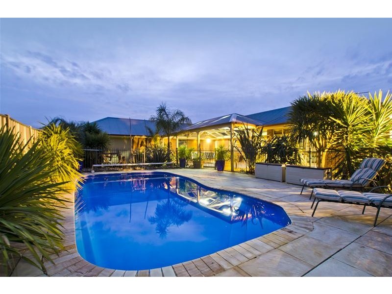8 Dartmouth Court, Wyndham Vale VIC 3024