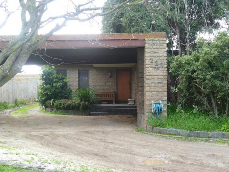 225 Princes Highway, Werribee VIC 3030