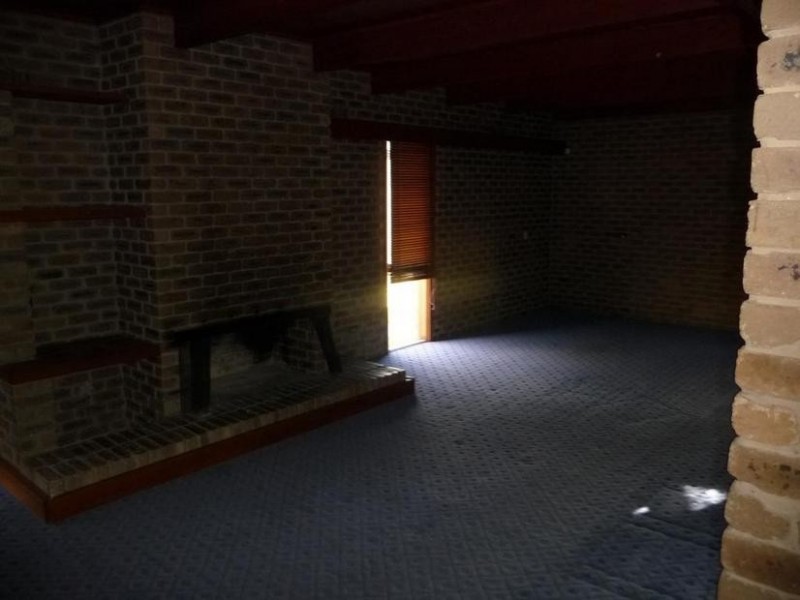 225 Princes Highway, Werribee VIC 3030