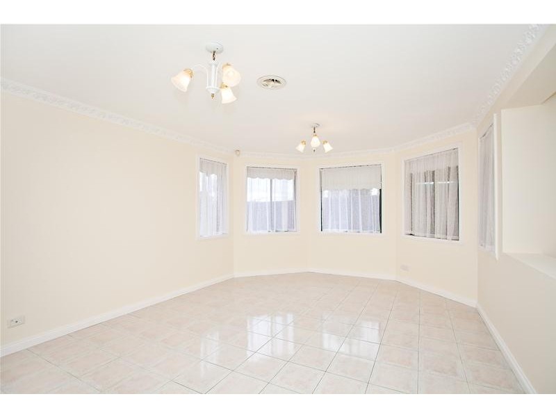 61 Angela Drive, Hoppers Crossing VIC 3029