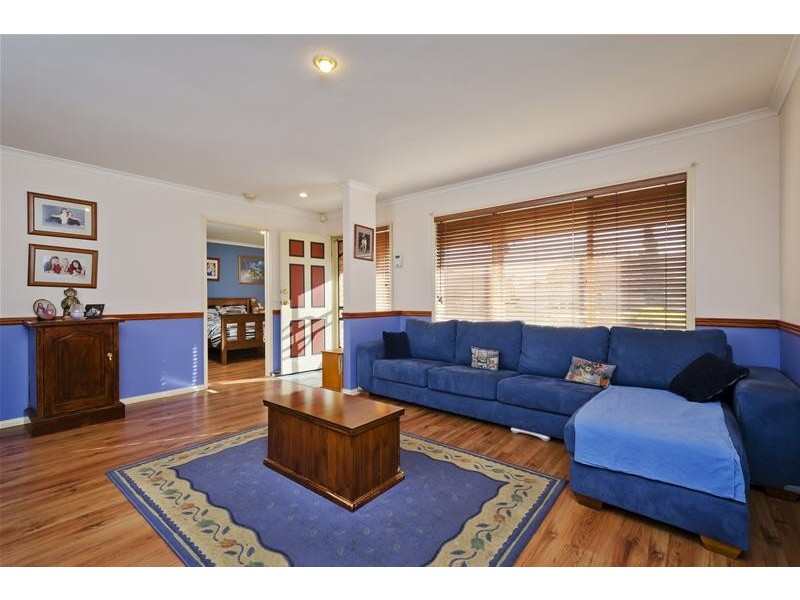 16 Bordeaux Drive, Hoppers Crossing VIC 3029