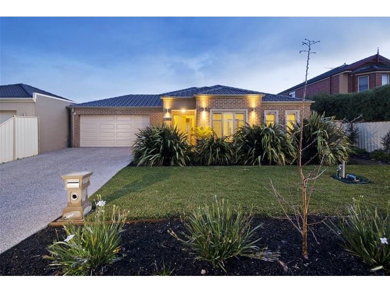 15 Ashley Avenue, Hoppers Crossing VIC 3029