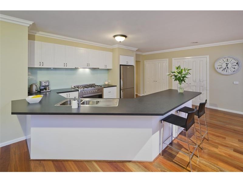 15 Ashley Avenue, Hoppers Crossing VIC 3029