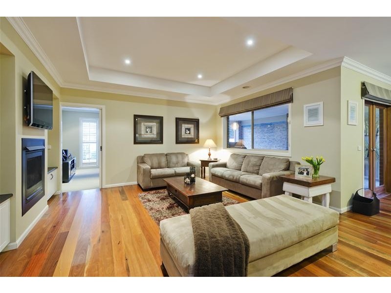 15 Ashley Avenue, Hoppers Crossing VIC 3029