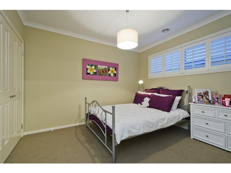 15 Ashley Avenue, Hoppers Crossing VIC 3029