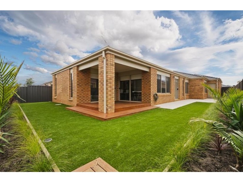 39 Kinglake Drive, Wyndham Vale VIC 3024