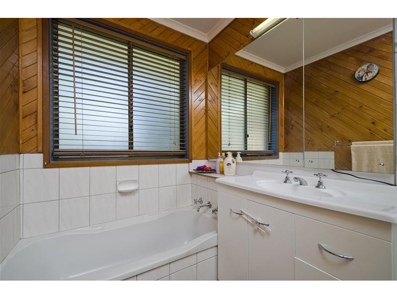 3 Barwon Court, Werribee VIC 3030