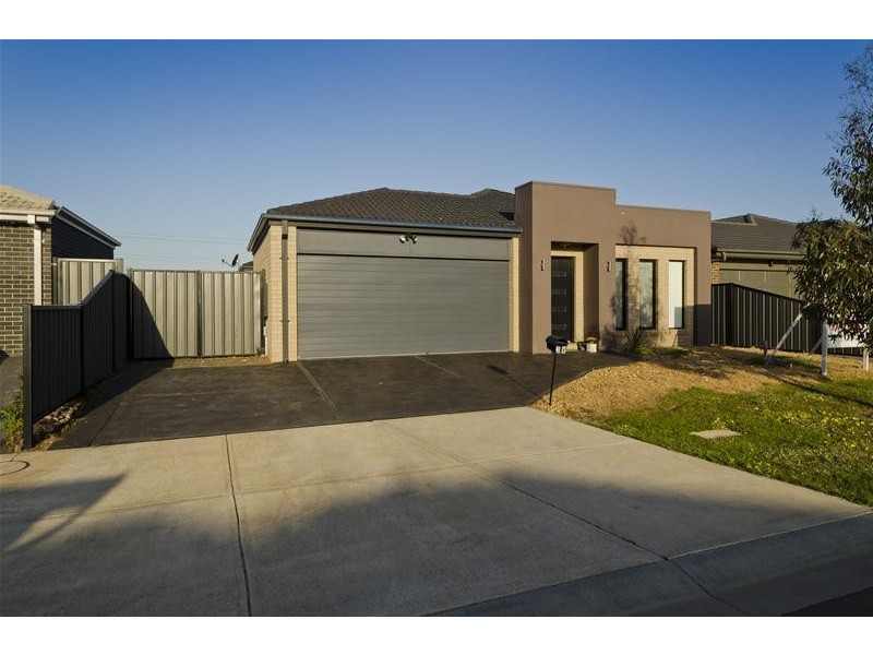 38 Orlando Drive, Truganina VIC 3029