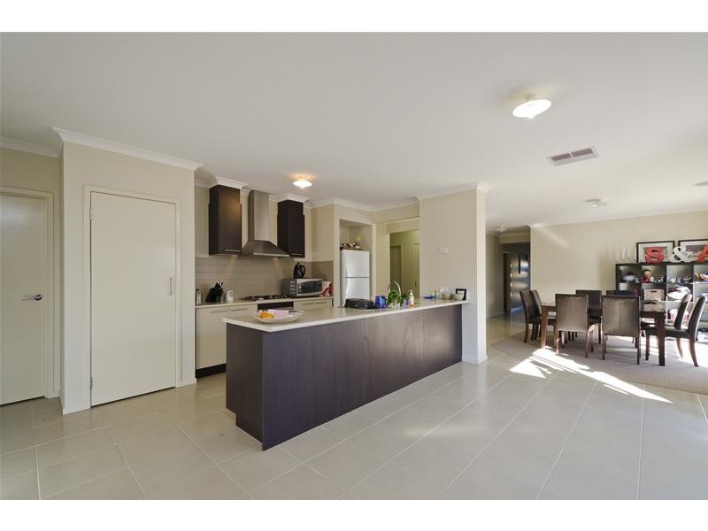 38 Orlando Drive, Truganina VIC 3029