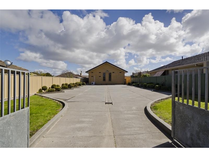 122 Second Avenue, Altona North VIC 3025