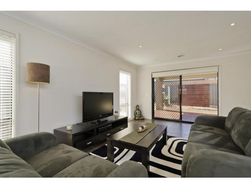 37 Weavers Str, Wyndham Vale VIC 3024