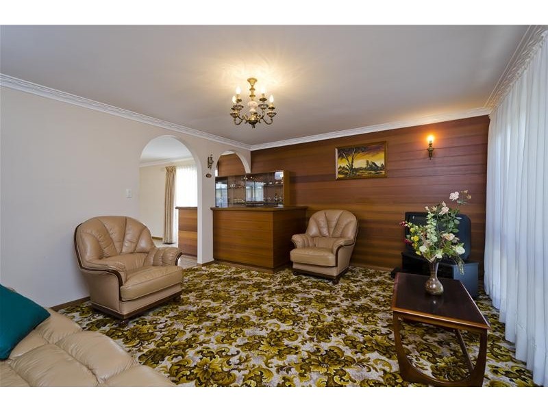 2 Tyrone Street, Werribee VIC 3030