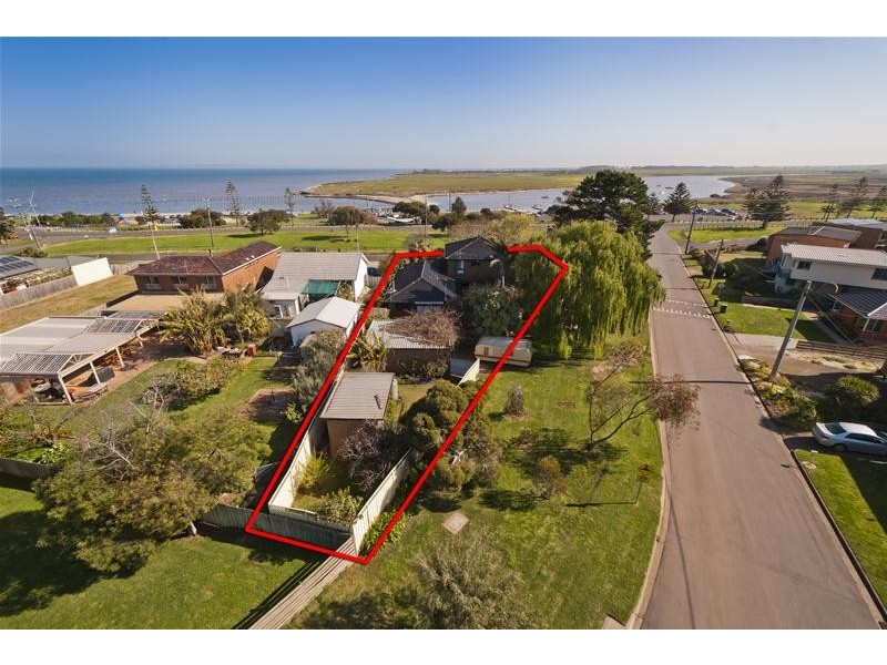 23 Beach Road, Werribee South VIC 3030