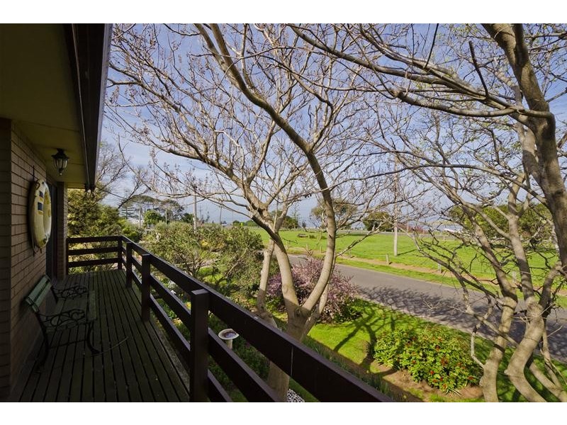 23 Beach Road, Werribee South VIC 3030