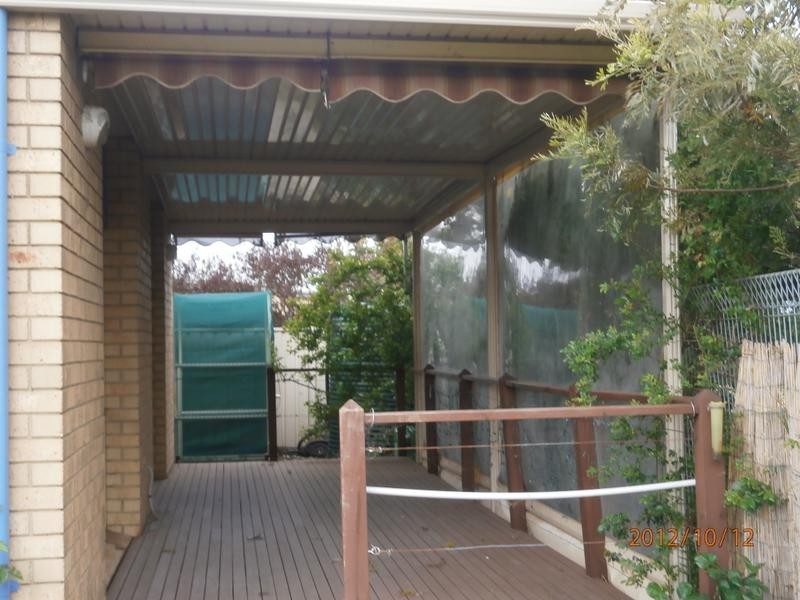 9 Eileen Crt, Werribee VIC 3030