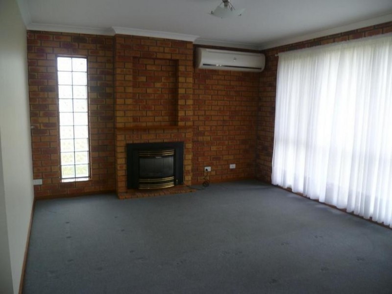 1/1 Florence Court, Werribee VIC 3030