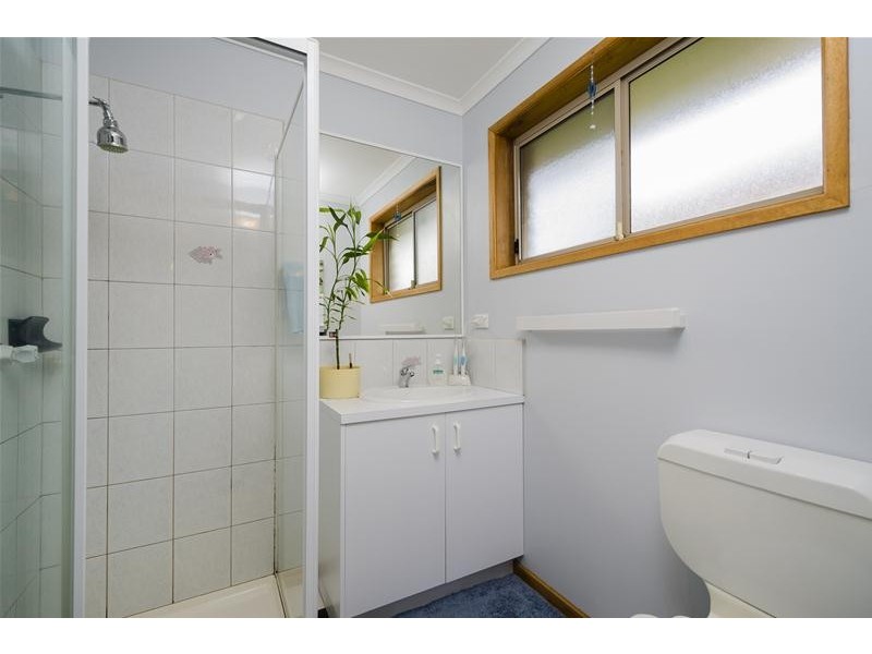 2 Dona Drive, Hoppers Crossing VIC 3029