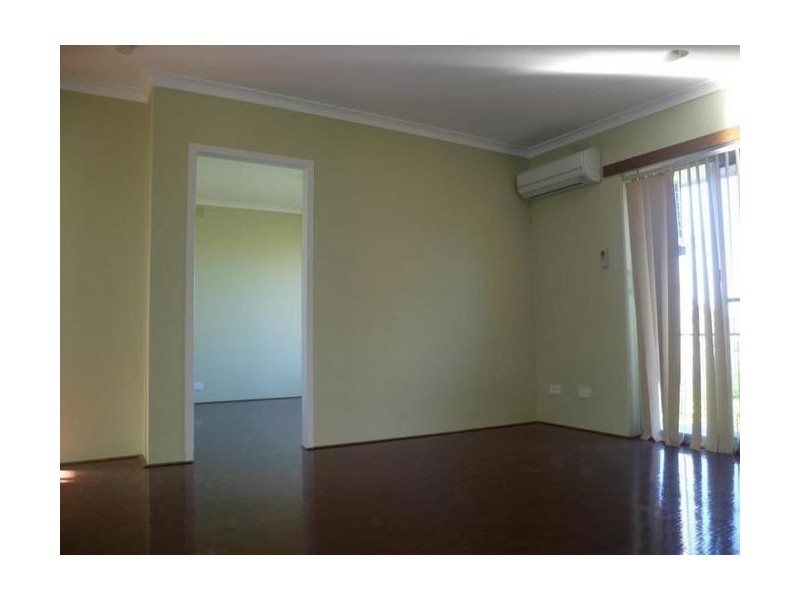 9/3 Robin Str, Altona VIC 3018