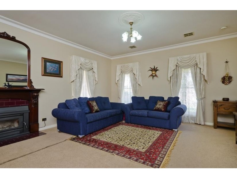 9 Fontain Court, Werribee VIC 3030