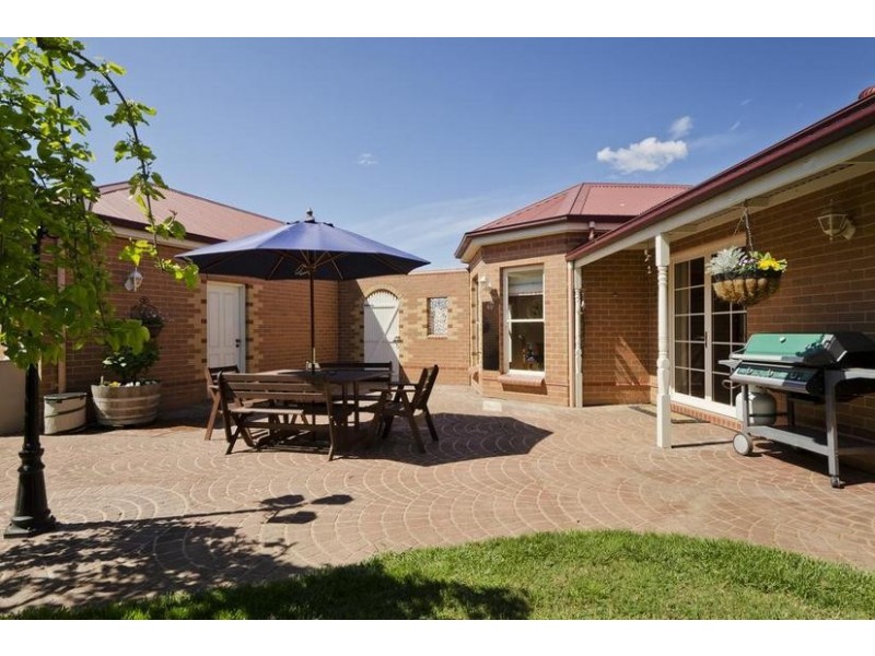 9 Fontain Court, Werribee VIC 3030