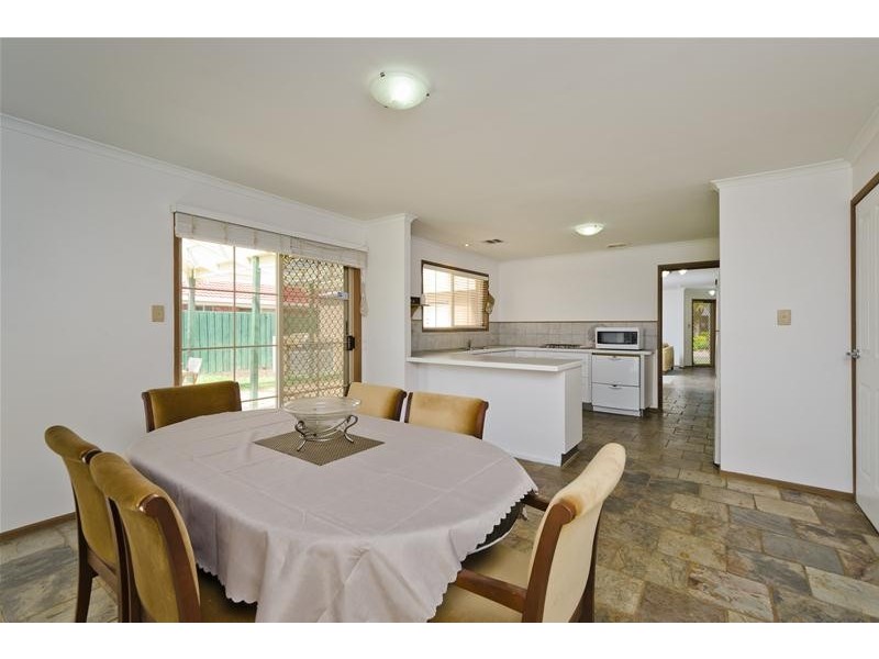 14 Larter Court, Hoppers Crossing VIC 3029