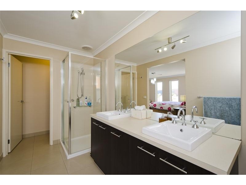 77 Kinglake Drive, Wyndham Vale VIC 3024