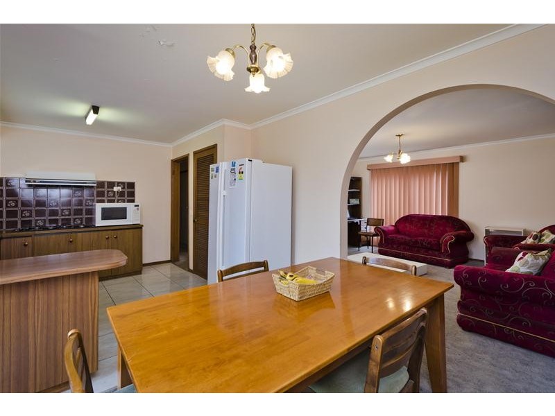 43 Parramatta Road, Werribee VIC 3030