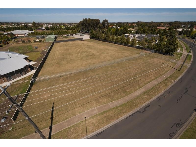 28 Kingston Boulevard, Hoppers Crossing VIC 3029