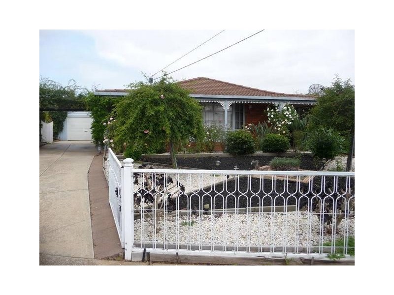 16 Strickland Aveue, Hoppers Crossing VIC 3029