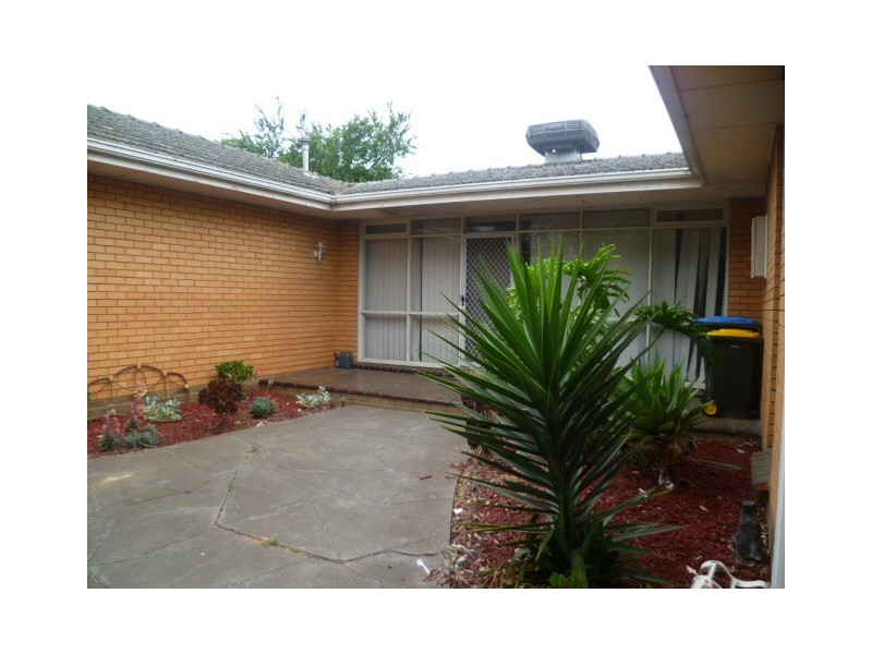 124 Werribee Street, Werribee VIC 3030