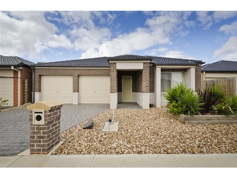 9 Lomandra Street, Point Cook VIC 3030