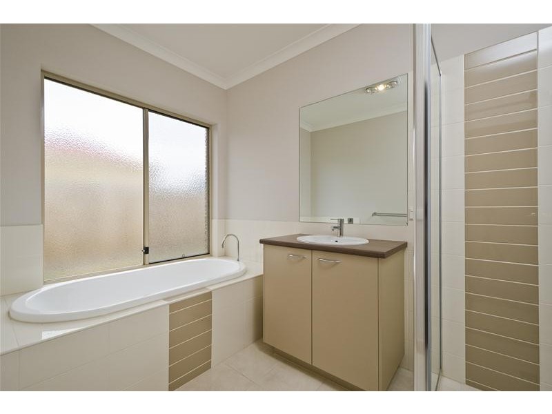9 Lomandra Street, Point Cook VIC 3030