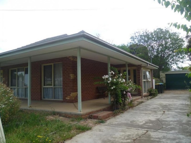 15 College Road, Werribee VIC 3030