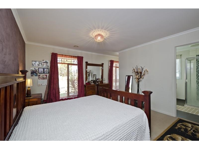 6 Moonah Court, Wyndham Vale VIC 3024