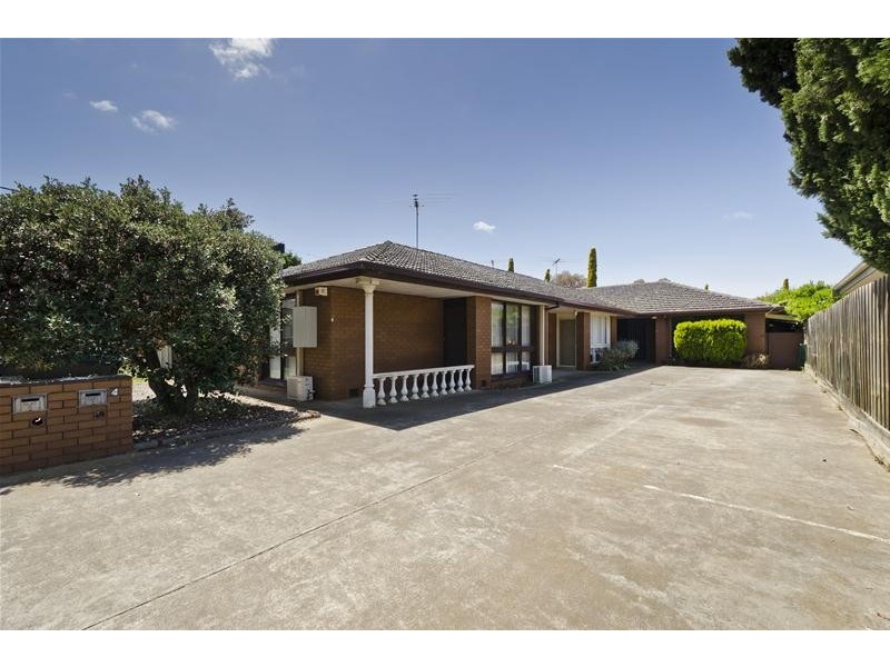 1/3 Bowman Street, Werribee VIC 3030