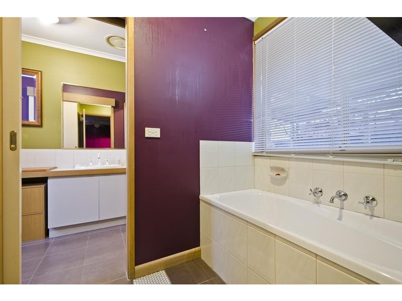 22 Flinders Crescent, Wyndham Vale VIC 3024
