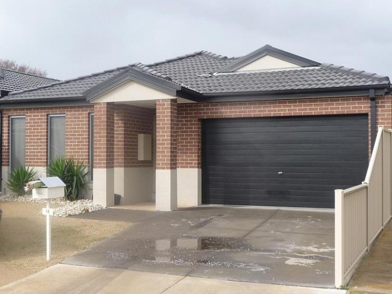 1B Vaina Street, Werribee VIC 3030