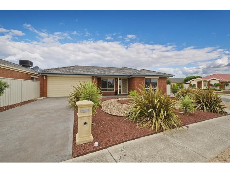 29 Knightsbridge Drive, Tarneit VIC 3029