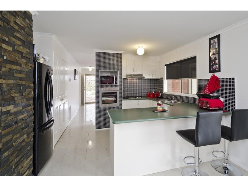 29 Knightsbridge Drive, Tarneit VIC 3029