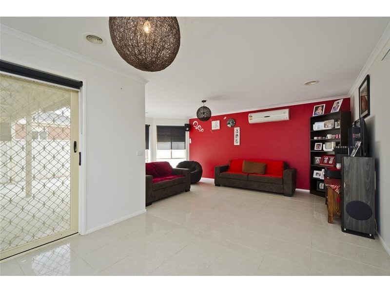 29 Knightsbridge Drive, Tarneit VIC 3029