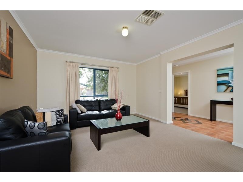 22 Diamond Drive, Werribee VIC 3030