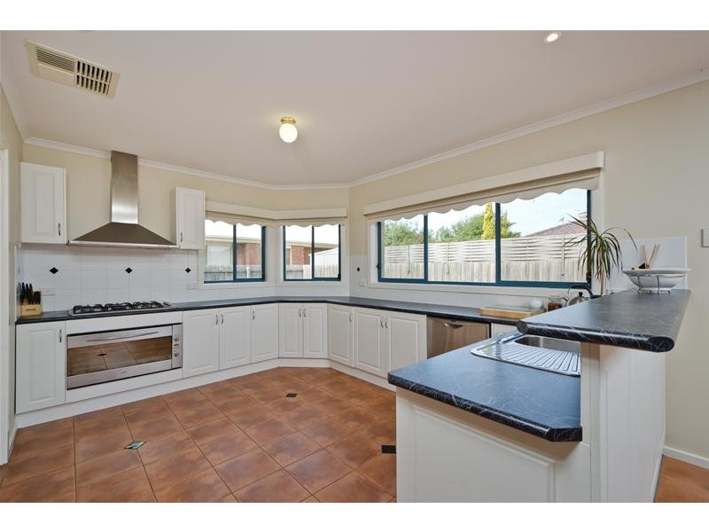 22 Diamond Drive, Werribee VIC 3030