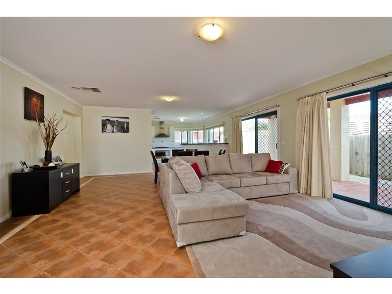 22 Diamond Drive, Werribee VIC 3030