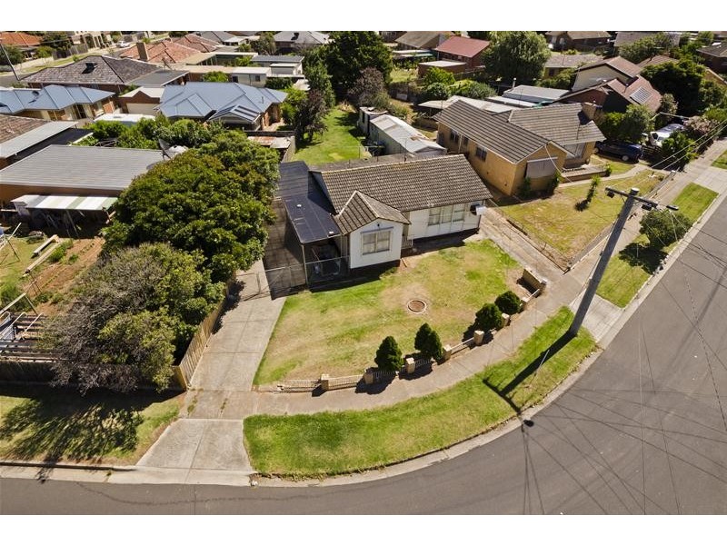 1 Vincent Crescent, Werribee VIC 3030