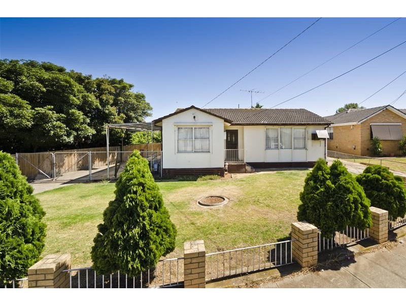 1 Vincent Crescent, Werribee VIC 3030